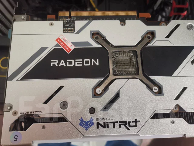 Radeon RX 6700 XT ����