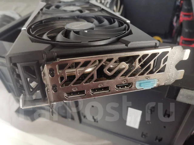 Radeon RX 6700 XT ����