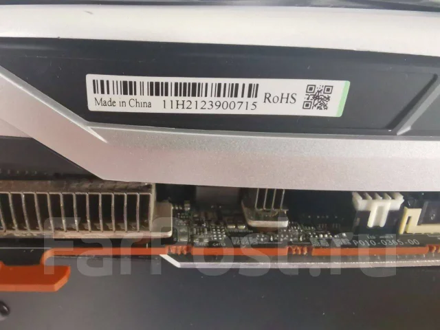 Radeon RX 6700 XT ����