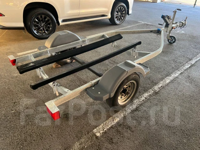 Karavan Trailers. �/�: 500���., �����: 696���. ����