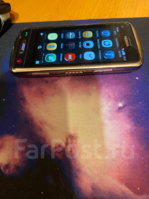 Nokia C6-01. �/�, �� 8 ��, �����������, 3G ����