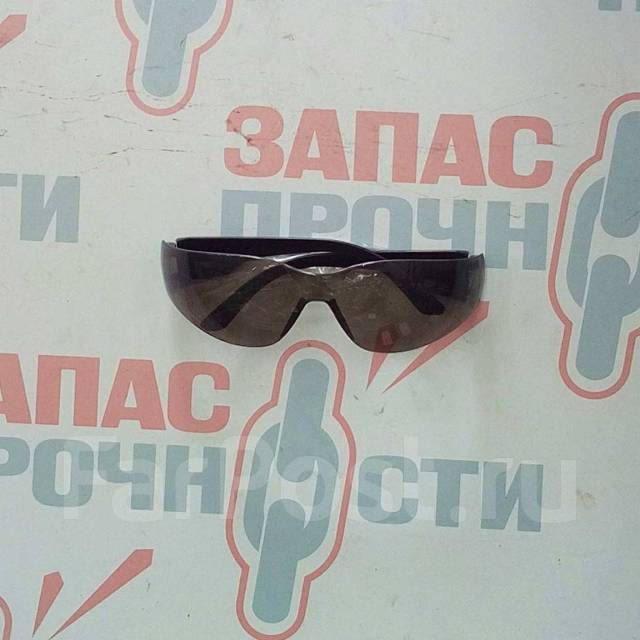 Очки защитные, поликарбонатные, затемненные, новый, в наличии. Цена: 65 ...