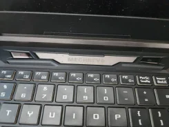 Mechrevo. 2,6����, ��� 8 ��, ���� 256���, WiFi: 1, Bluetooth: 1, ����������� �� 12��. ����