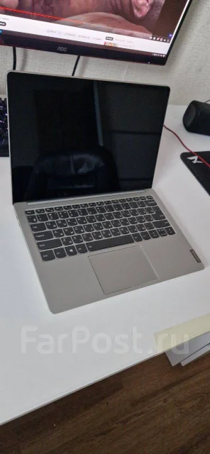 Lenovo IdeaPad S540. 13.3", ��� 16 ��, ���� 512���, WiFi: 1, Bluetooth: 1, ����������� �� 4��. ����