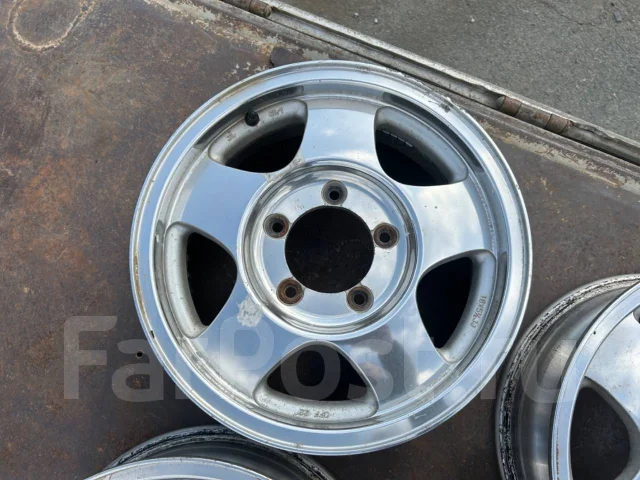 Enkei J10. 5.5x16", 5x139.7, ET22 ����