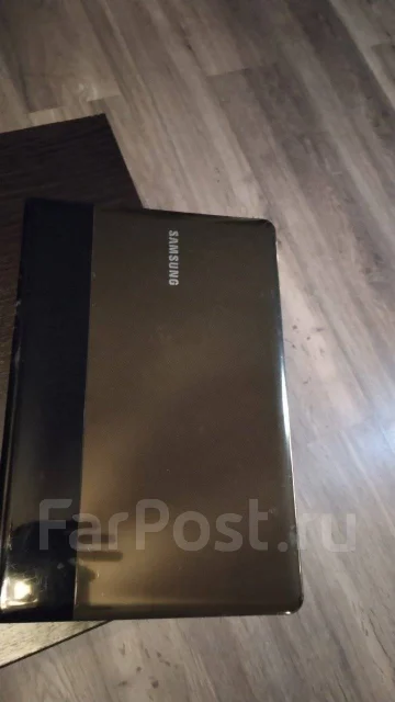 Samsung RC520. 15.5", WiFi: 1, Bluetooth: 1 ����