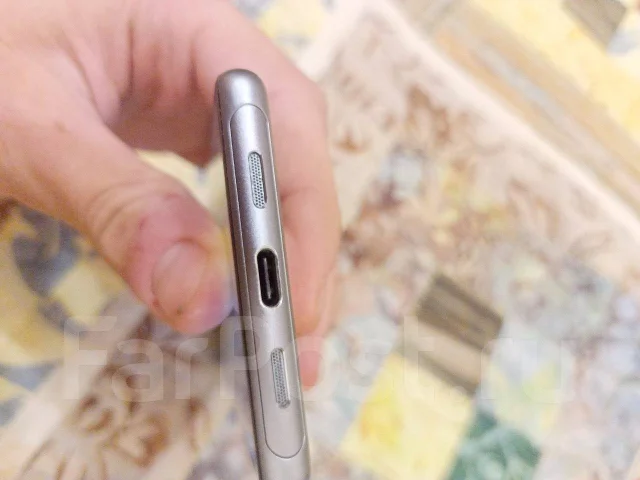 Sony Xperia 10. �/�, 64 ��, �����������, 3G, 4G LTE, Dual-SIM, NFC ����