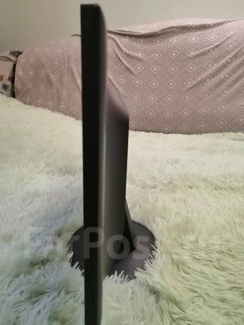 Lenovo. 21.5", ���������� �� (LCD, LED, QLED) ����