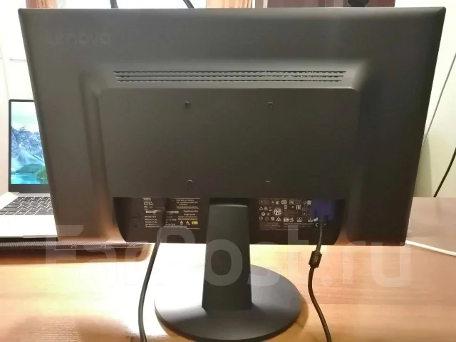 Lenovo. 21.5", ���������� �� (LCD, LED, QLED) ����