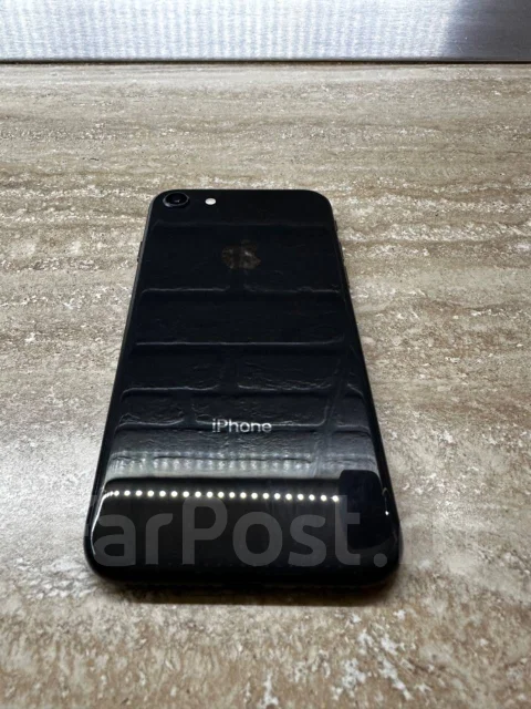 Apple iPhone 8. �/�, 64 ��, ������, 3G, 4G LTE, NFC ����