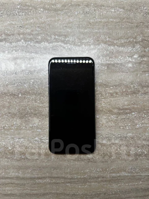 Apple iPhone 8. �/�, 64 ��, ������, 3G, 4G LTE, NFC ����