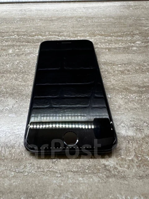Apple iPhone 8. �/�, 64 ��, ������, 3G, 4G LTE, NFC ����