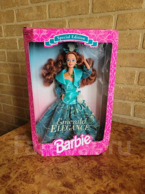 Emerald elegance barbie hotsell