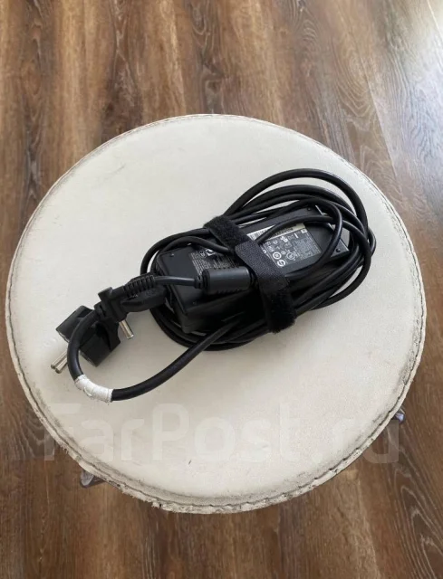 HP Pavilion 15-e058sr. 15.6", 2,6����, ��� 6 ��, ���� 750���, WiFi: 1, Bluetooth: 1, ����������� �� 4 200��. ����