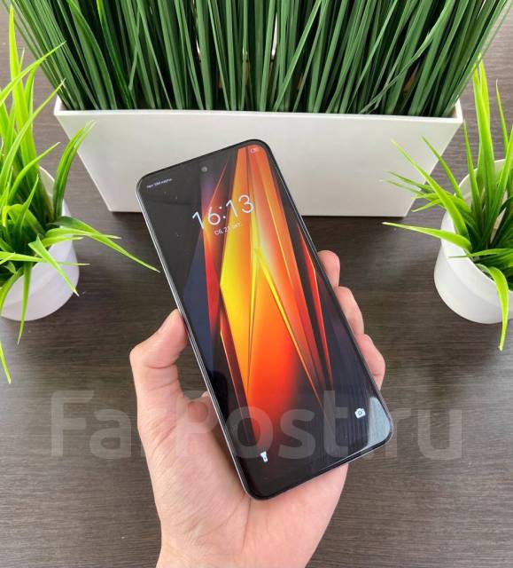 Телефон Tecno Pova 4 8+3128gb в отличном состоянии, 6.82", бирюзовый ...