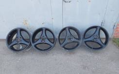 Japan Racing. 7.0x17", 5x100, ET45,  70,1. 
