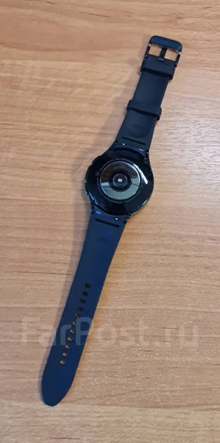 Samsung Galaxy Watch4 Classic. GPS, NFC, IP68 ����