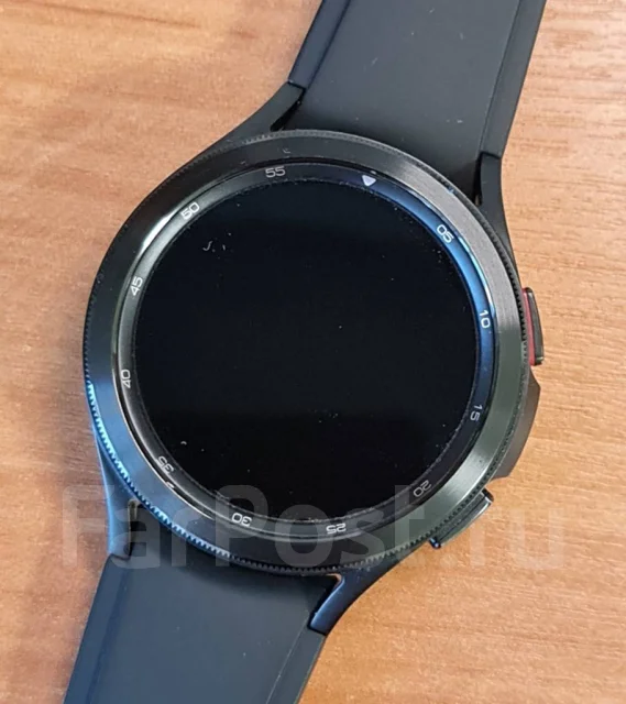Samsung Galaxy Watch4 Classic. GPS, NFC, IP68 ����