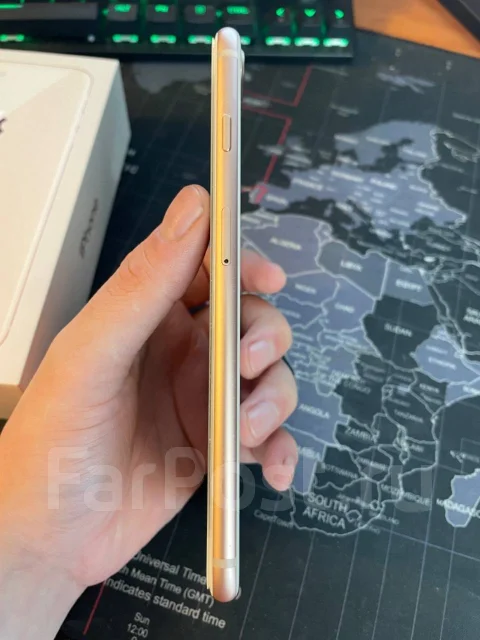 Apple iPhone 8 Plus. �/�, 64 ��, �������, 3G, 4G LTE, NFC ����