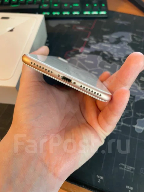 Apple iPhone 8 Plus. �/�, 64 ��, �������, 3G, 4G LTE, NFC ����