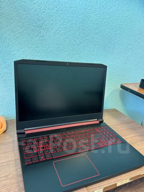 Acer Nitro 5 AN515-43. 15.6", 60����, ��� 8 ��, ���� 256���, WiFi: 1, Bluetooth: 1, ����������� �� 8��. ����