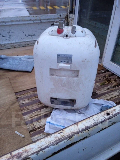 Racold. 2 000����. ����