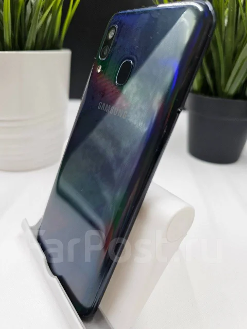 Samsung Galaxy A40. �/�, 64 ��, �����, 3G, 4G LTE, 5G ����