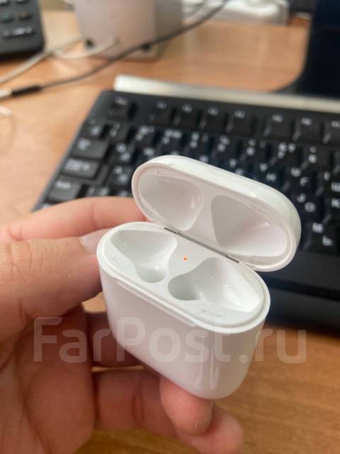 Наушники беспроводные Apple Airpods 1 (оригинал), б/у, в наличии. Цена ...