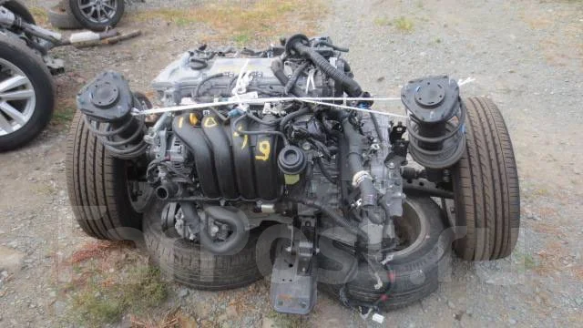 Toyota Isis. ZGM10, 2ZRFAE ����