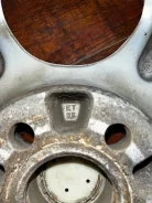 Valbrem. 7.0x15", 5x100, ET35 ����