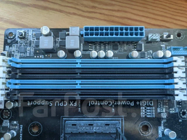 Socket AM3+ ����