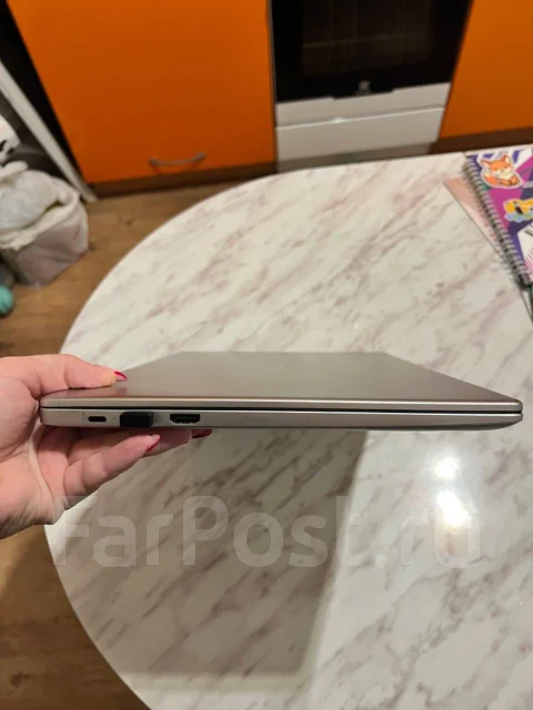 Huawei MateBook D 15 BOM-WFQ9. 15.6", 2,1����, ��� 16 ��, WiFi: 1, Bluetooth: 1, ����������� �� 16��. ����