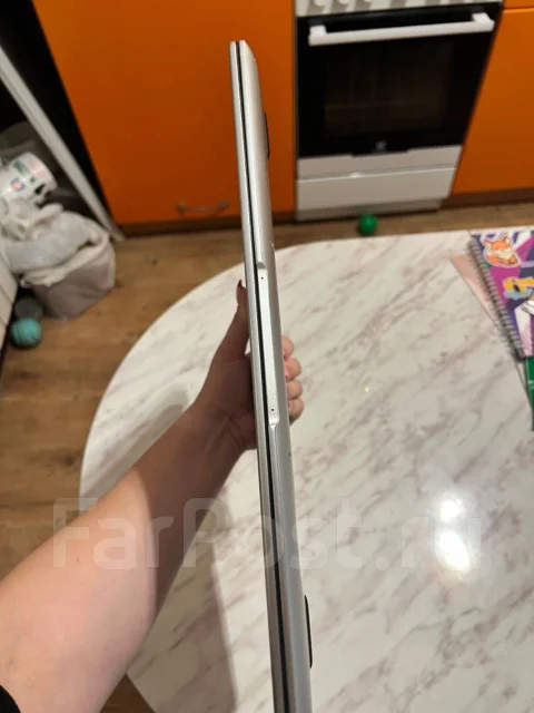 Huawei MateBook D 15 BOM-WFQ9. 15.6", 2,1����, ��� 16 ��, WiFi: 1, Bluetooth: 1, ����������� �� 16��. ����