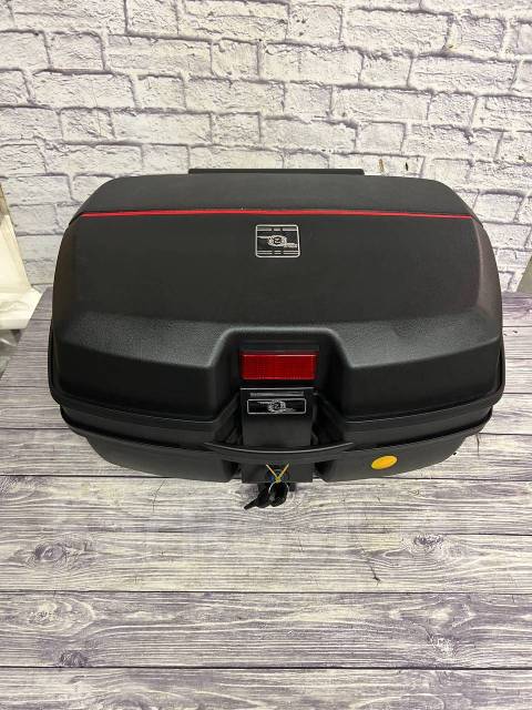 Кофр Пластиковый, Тайвань, 55 литров. Отправка по России, новый, под ...