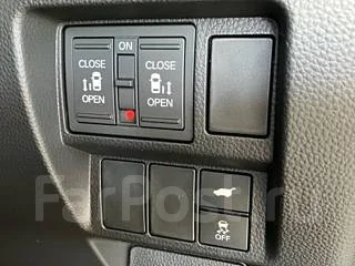 Honda Stepwgn. �������, 4wd, 2.0 (175��.�.), ������, 32 000����. ��, ��� ��� ����