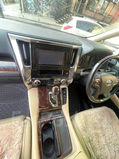 Toyota Alphard. ��������, 4wd, 0.2 (152��.�.), ������, 40 000����. �� ����