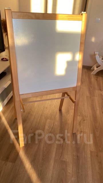 Мольберт ИКЕА детский, б/у, в наличии. Цена: 1 500₽ во Владивостоке