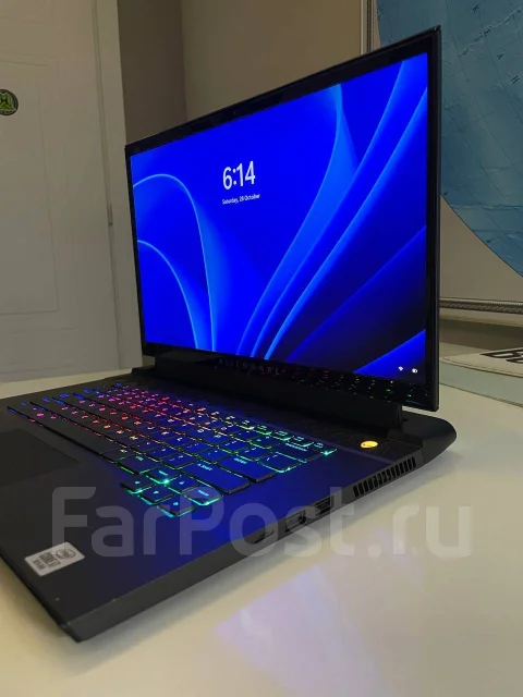 Dell Alienware m15 R3. 15.6", 2,6����, ��� 16 ��, ���� 500���, WiFi: 1, Bluetooth: 1, ����������� �� 8��. ����