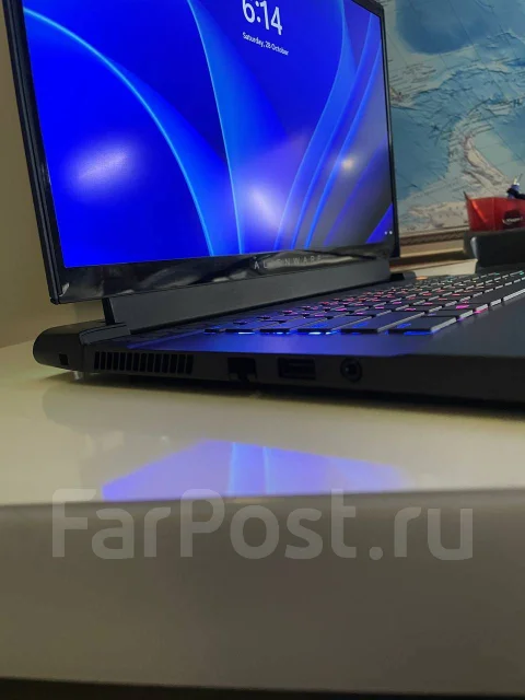 Dell Alienware m15 R3. 15.6", 2,6����, ��� 16 ��, ���� 500���, WiFi: 1, Bluetooth: 1, ����������� �� 8��. ����