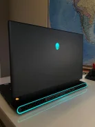 Dell Alienware m15 R3. 15.6", 2,6����, ��� 16 ��, ���� 500���, WiFi: 1, Bluetooth: 1, ����������� �� 8��. ����