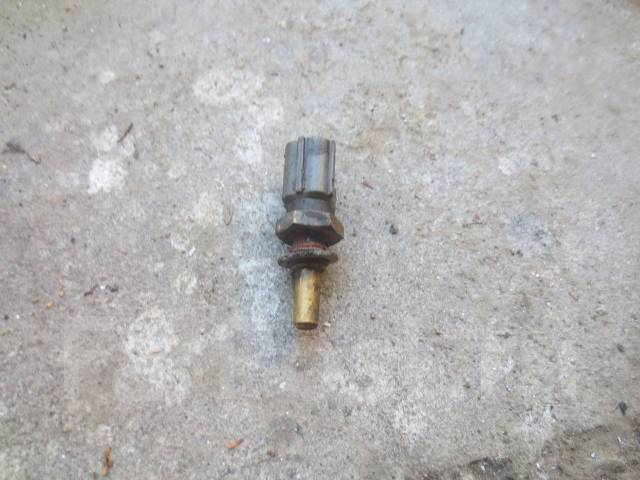 Датчик температуры мазда 323 1. Датчик температуры mazda 323. Датчики температуры мазда 323. Hella 6pt 009 107-161. Датчик температуры двигателя мазда 323.