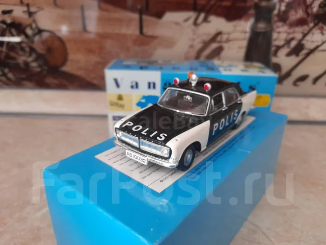 CORGI CLASSICS D710 1:43 1959 Ford Zephyr MK2 rouge dans sa boîte d