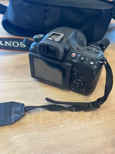 Sony Alpha SLT-A58. 20 � ����� ��, ���: 3� ����