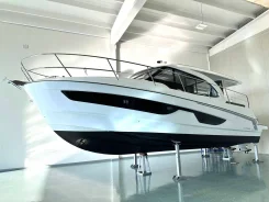 Beneteau Antares. 2023 ���, ����� 11,16��., ������ ����