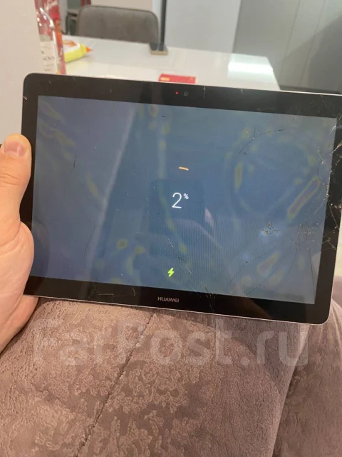 Huawei MediaPad T3. ������ 16 �� ����