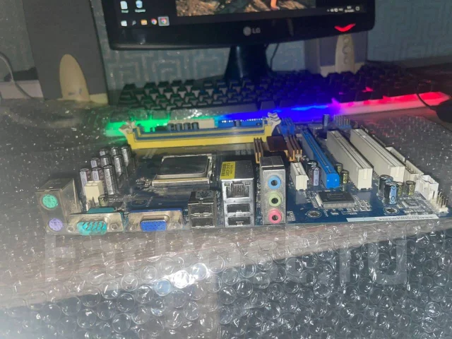 Socket AM3 ����