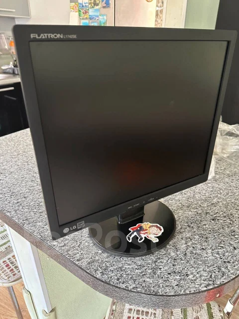 LG. 17", ���������� �� (LCD, LED, QLED) ����