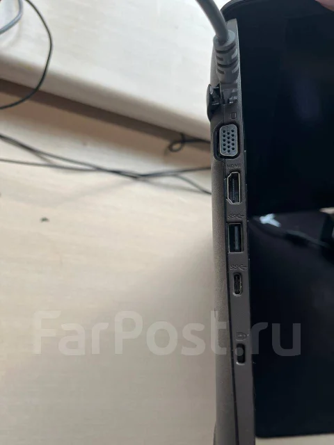 Asus VivoBook X556UQ. 15.6", 2,3����, ��� 16 ��, ���� 500���, ����������� �� 3��. ����