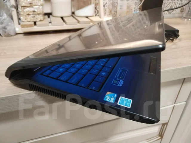 Asus N53Jq. 15.6", 2,4����, ��� 4 ��, ���� 320���, WiFi: 1, Bluetooth: 1 ����
