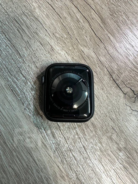 Apple Watch Series 4 Nike+. GPS, NFC ����